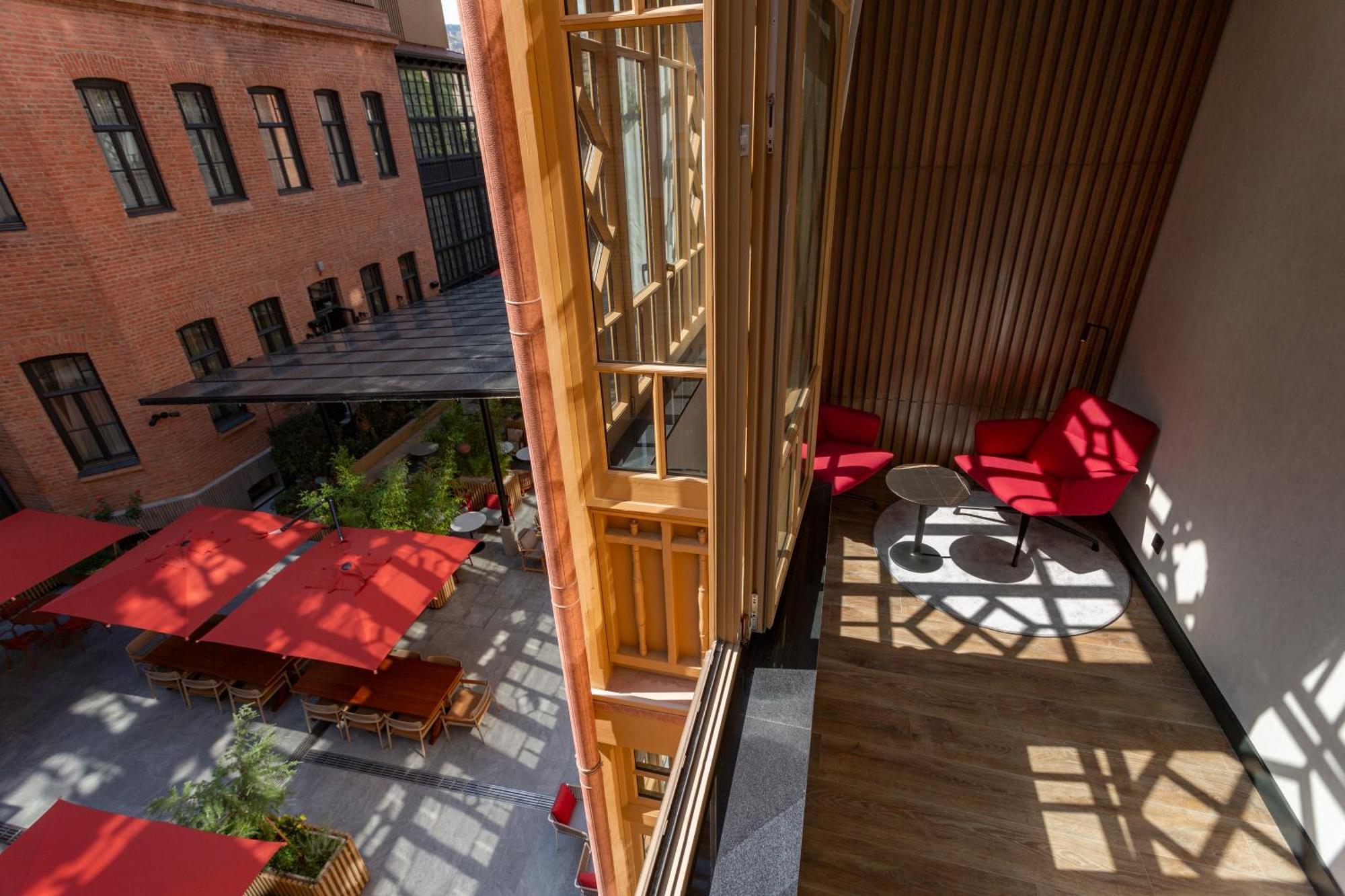 Hotel Radisson Red Tbilisi Zimmer foto