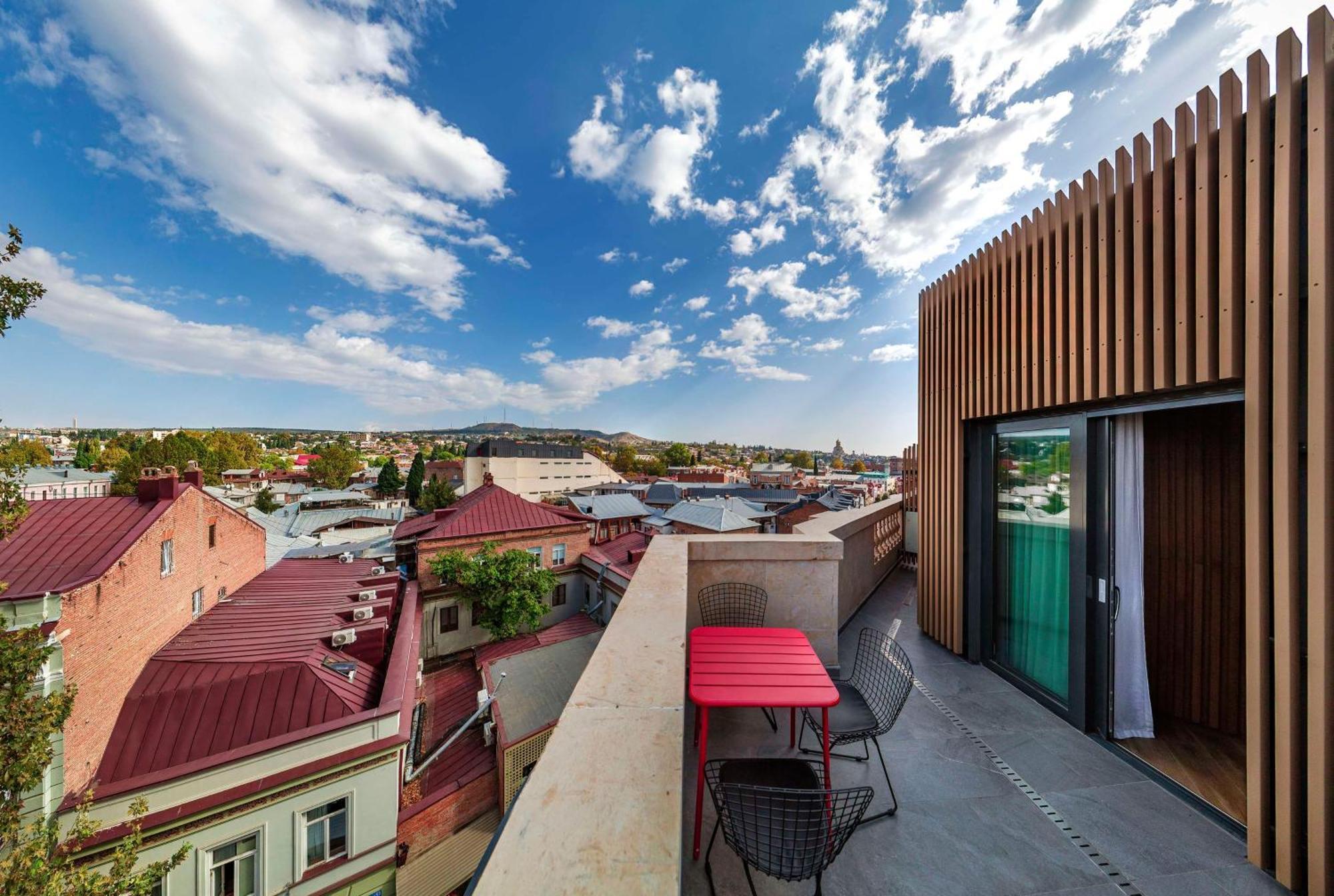 Hotel Radisson Red Tbilisi Exterior foto
